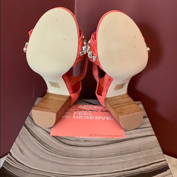 Jeffrey Campbell Ruffled Purdy Heels - Picture 4 of 4